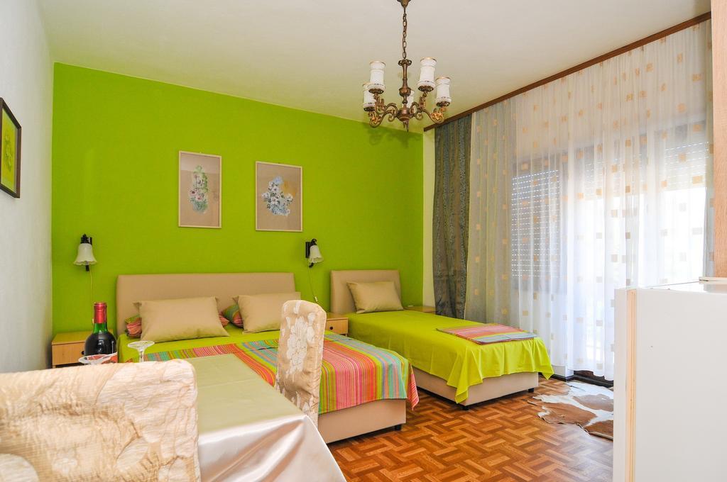 Guesthouse Lanca 티바트 객실 사진