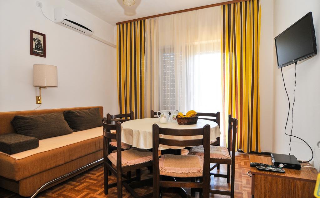 Guesthouse Lanca 티바트 객실 사진