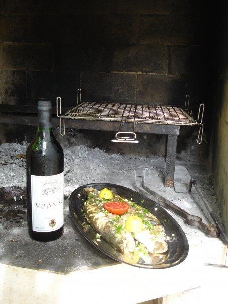 Guesthouse Lanca 티바트 외부 사진